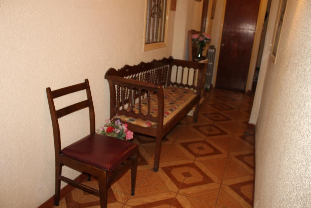Hostal Xucar Мадрид Экстерьер фото